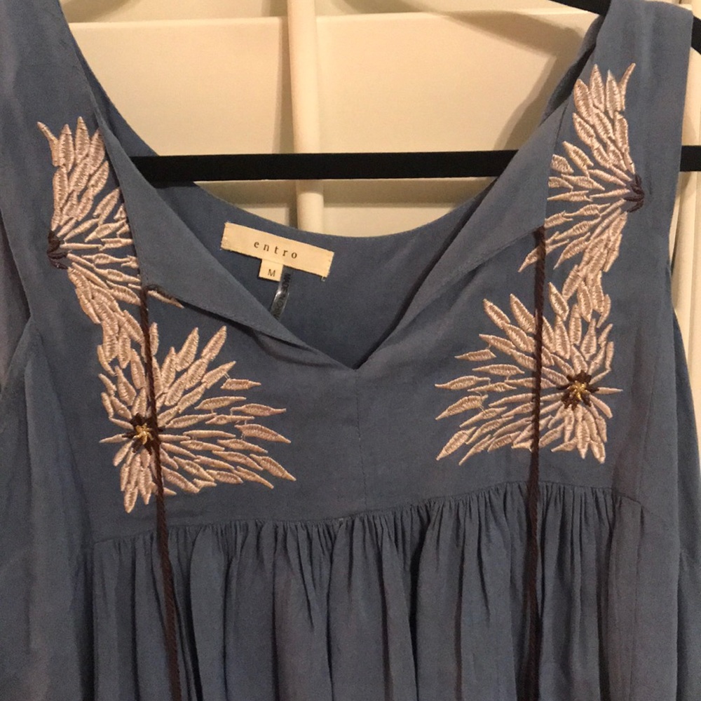Blouse - Picture 2 of 3